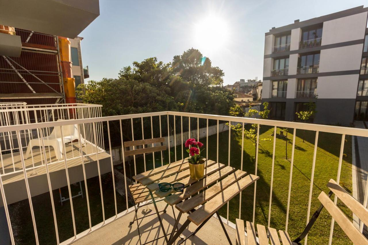 Guest H4U - Bonjardim Pop Art City Center Porto Exterior photo