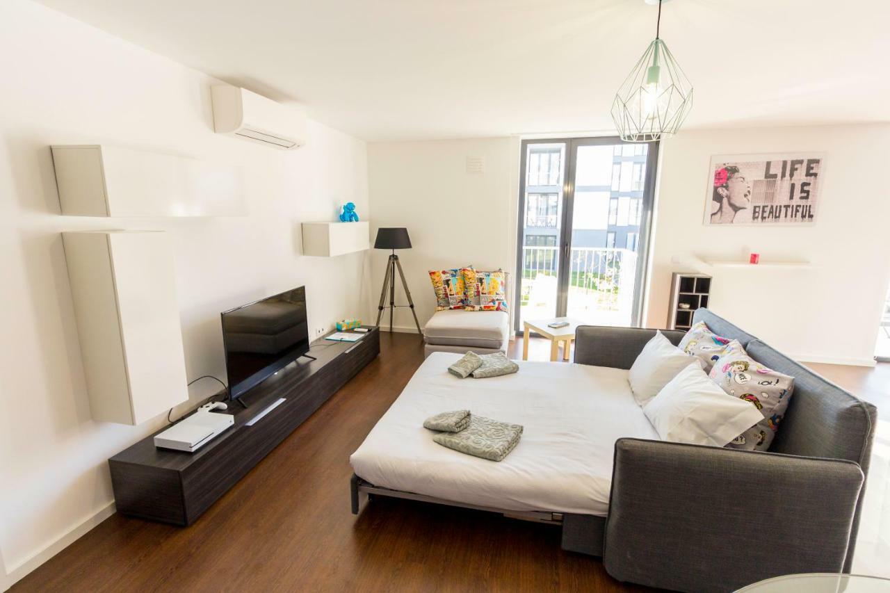 Guest H4U - Bonjardim Pop Art City Center Porto Exterior photo